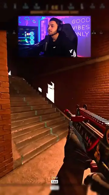 'Video thumbnail for SICKEST TRICKSHOT IN WARZONE!'