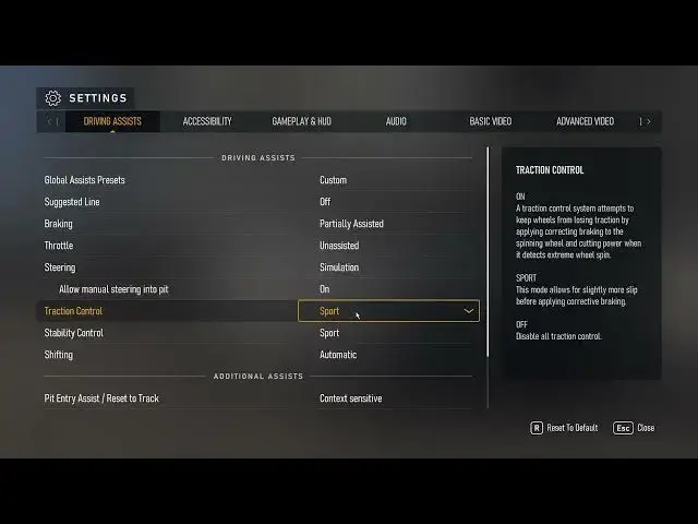 'Video thumbnail for Customizing Driving Assists in Forza Motorspor'