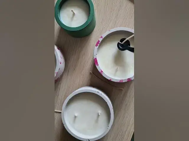 'Video thumbnail for Sunday 鉁傦笍馃暞 #weecandles #candles #handcrafted #馃嚪馃嚧'