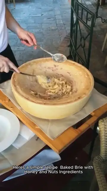 'Video thumbnail for Baked Brie Appetizer'
