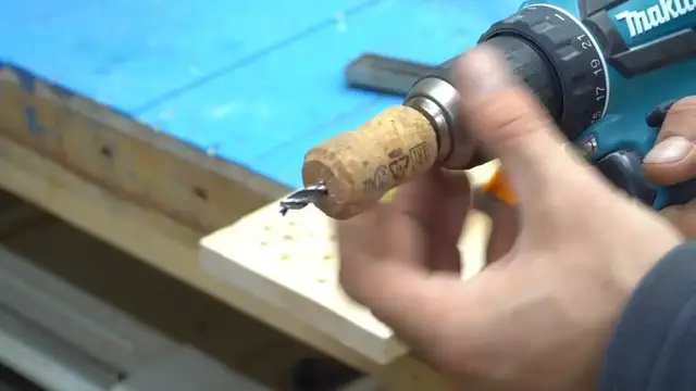 'Video thumbnail for How to build a simple sturdy work bench '