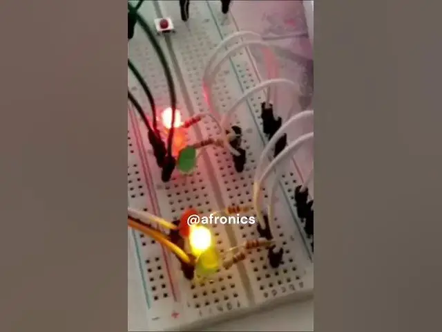 'Video thumbnail for Traffic Lights #afronics #shorts #arduino #arduinoproject #arduinomalaysia #arduinoafrica'