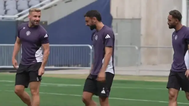 'Video thumbnail for Manchester United get set for first game of U.S. preseason tour'
