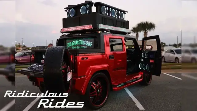 'Video thumbnail for World’s Loudest Hummer Boasts 86 Speakers'