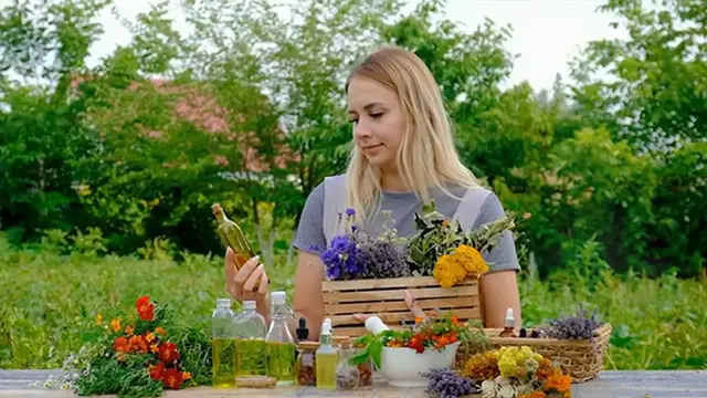 'Video thumbnail for Top 10 Natural Herbs You Need to Know About'