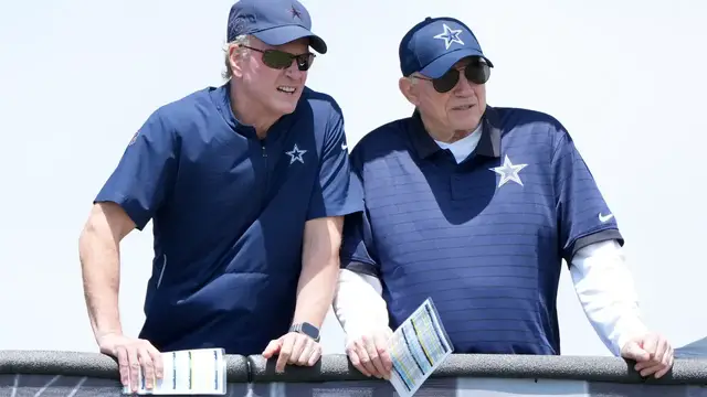 'Video thumbnail for Is Jerry Jones Costing the Cowboys the Chance at Signing Free Agents?'