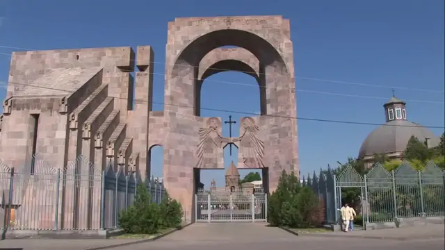 'Video thumbnail for Etchmiadzin Cathedrai church in Armenia , a symbol of conversion to Christianity'