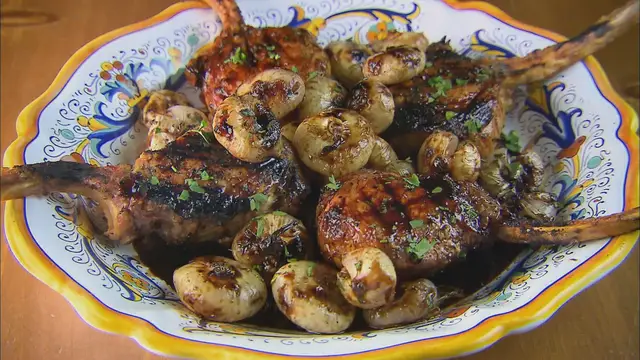 'Video thumbnail for Grilled Pork Chops With Sweet And Sour Onions'