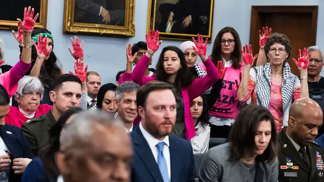 'Video thumbnail for The protesters targeting US lawmakers as Israel starves Gaza'