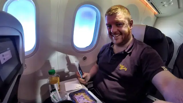 'Video thumbnail for TUI Airways 787 Dreamliner Review: Cheap PREMIUM SEATS to Tenerife!'