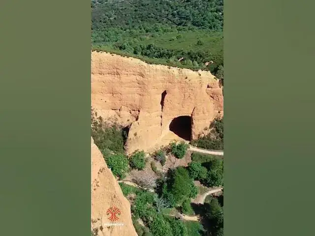 'Video thumbnail for Las Médulas #shorts #drone #naturaleza'
