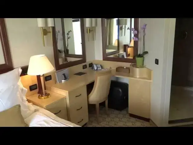 'Video thumbnail for Cunard Queen Elizabeth Queens Grill Q4 Penthouse Suite Cabin 7037'