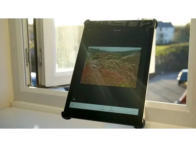 'Video thumbnail for Use Snapseed on iPad to tune your photos to best effect'