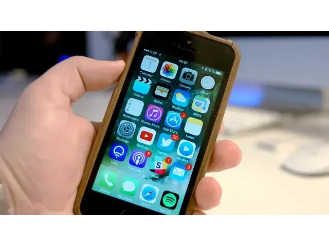 'Video thumbnail for iOS 10 Beta 4 | What's New?'