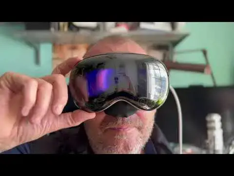 'Video thumbnail for Apple Vision Pro Unboxing'