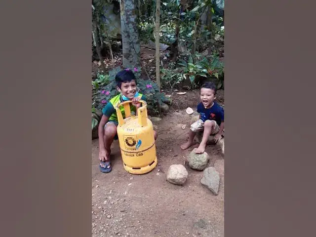'Video thumbnail for තාත්තේ ගෑස් ප්‍රශ්නයට විසදුම මොකද්ද ?'