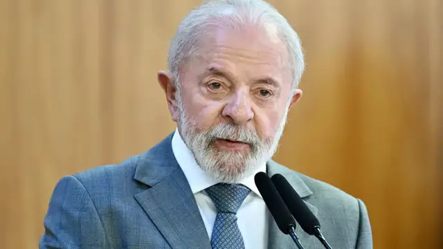 'Video thumbnail for Brazil's Lula threatens retaliatory tariffs if US raises import taxes'