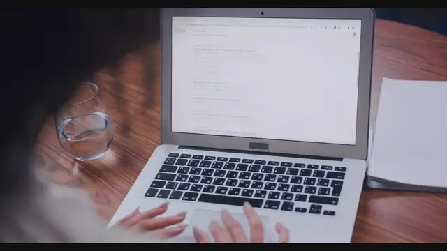 'Video thumbnail for How To Turn On Offline Editing In Google Docs'