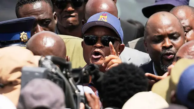 'Video thumbnail for South African police minister accused of links to criminal syndicates'