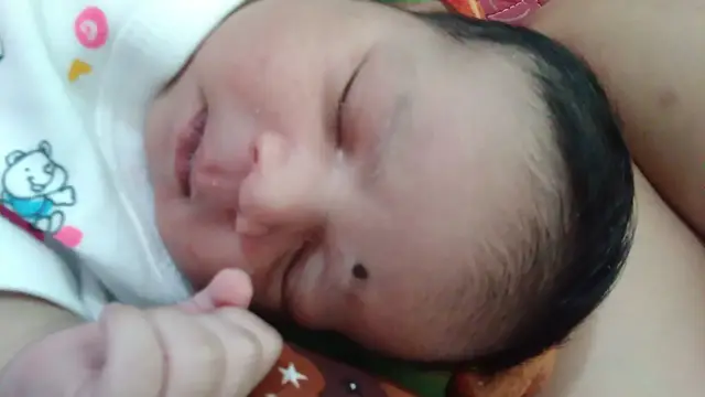 'Video thumbnail for Nikarika beby'