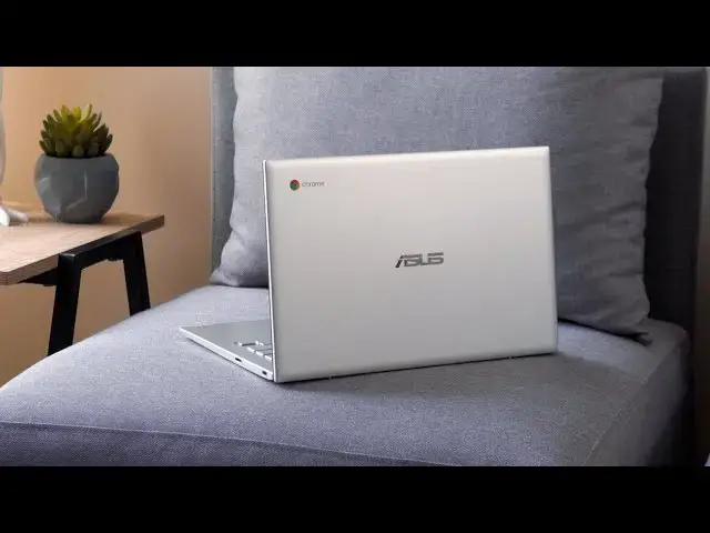 'Video thumbnail for ASUS Chromebook C425 Review'