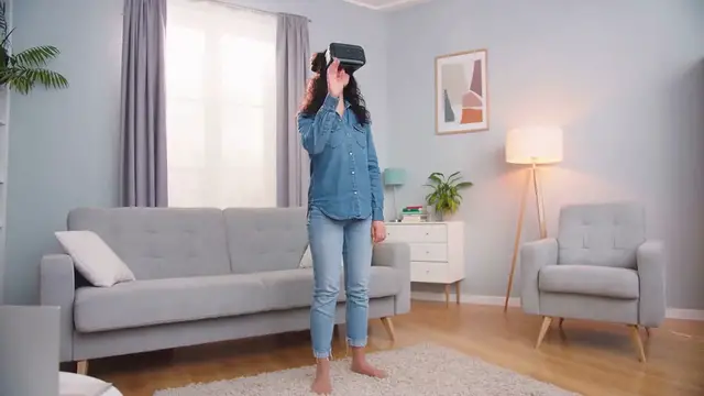 'Video thumbnail for Intro to VR Hand Tracking'