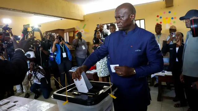 'Video thumbnail for Gabon presidential election ends as polling stations close across the country'