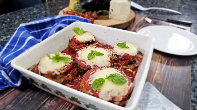 'Video thumbnail for Circular Eggplant Parmigiana for easy Serving!'