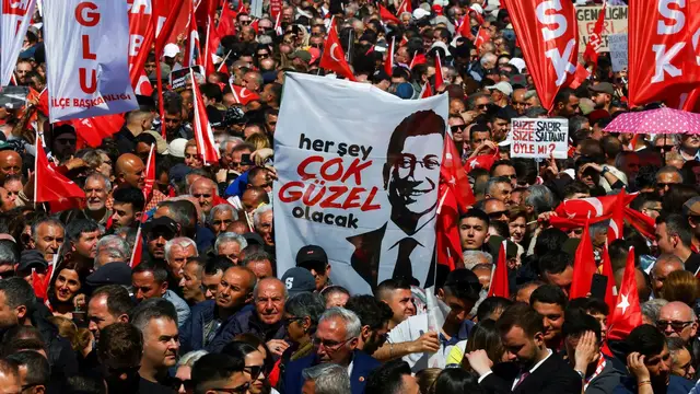 'Video thumbnail for Rallies persist as Turkish opposition alleges political crackdown amid corruption probe'