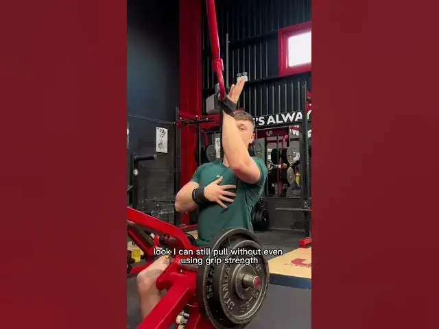 'Video thumbnail for Lifting straps = game changer 🙌 #shorts'