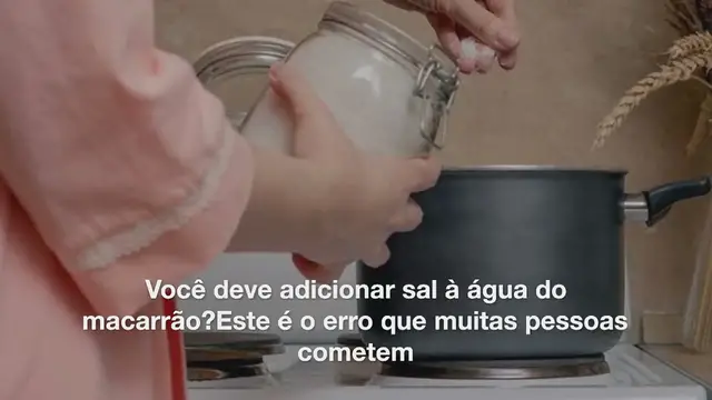 'Video thumbnail for Você deve adicionar sal à água do macarrão? Este é o erro que muitas pessoas cometem'