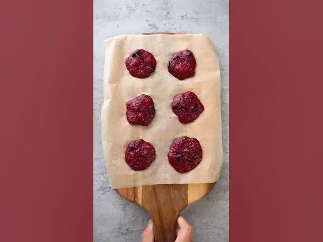 'Video thumbnail for Berries Chia Bites: Perfect For A Snack! | Myprotein #shorts'