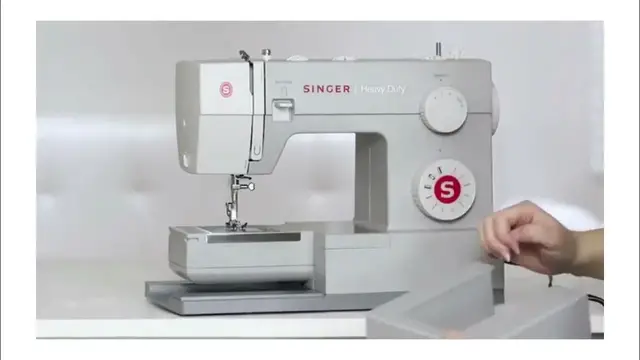 'Video thumbnail for SINGER 4411 Heavy Duty Sewing Machine'