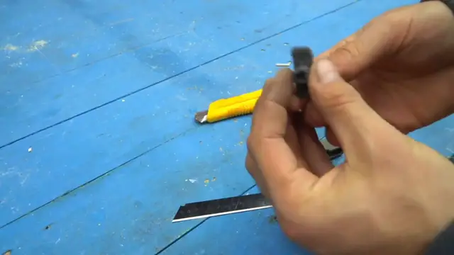 'Video thumbnail for Easy tricks DIY - DIY Arts and Crafts for all Ages'