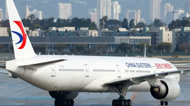 'Video thumbnail for China orders airlines to stop orders of Boeing aircraft amid trade war with US'