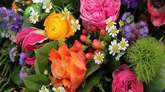 'Video thumbnail for اجمل زهور فى العالم ورد رائع ورود جميله Flowers'
