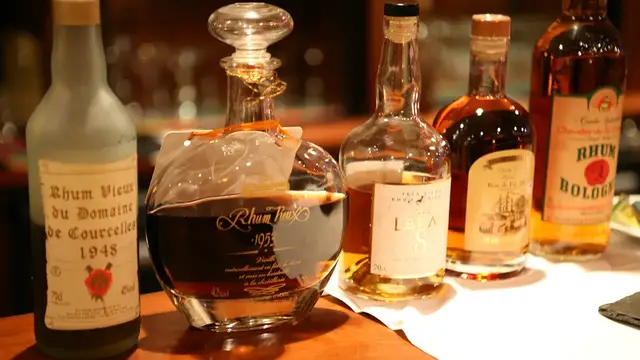 'Video thumbnail for Caribbean Coffee, Chocolate and Rum Tasting Tour'