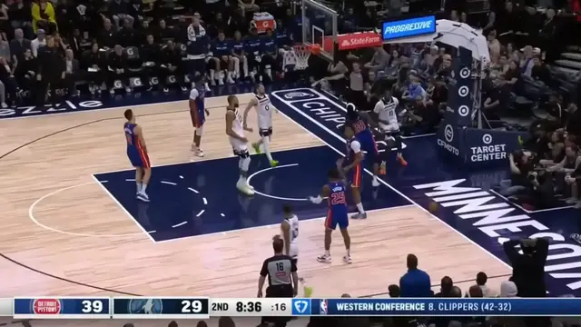'Video thumbnail for Craziest Fights In NBA History...'
