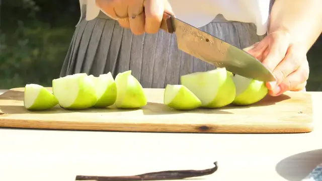 'Video thumbnail for Apple - Detox Minute'