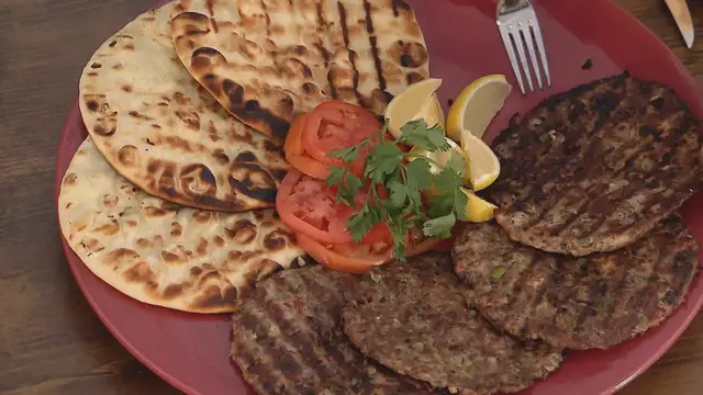 'Video thumbnail for World’s Biggest Burger (Really Big Bosnian Burgers)'