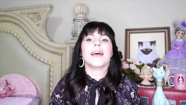 'Video thumbnail for Shocking Old Hollywood Scandals'