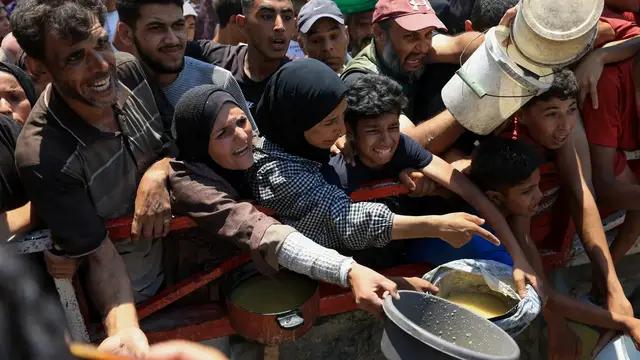 'Video thumbnail for ‘We don’t want words, we want actions’, Gaza-based journalist pleads'