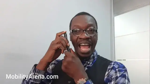 'Video thumbnail for Nokia 8110 4G review by Mister Mobility'