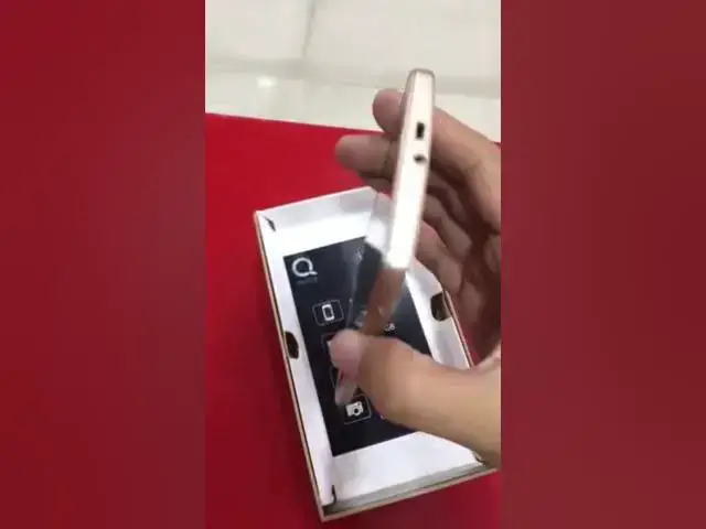 'Video thumbnail for Qmobile i5.5'