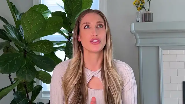 'Video thumbnail for Dermatologist's Favorite Sunscreens from La Roche-Posay, Isntree, & More! ¦ Dr. Sam Ellis (720p 30fps)'