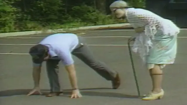 'Video thumbnail for Bob Uecker introduces Stan Sweet of West Virginia for Ep.10 of The Wacky World of Sports'