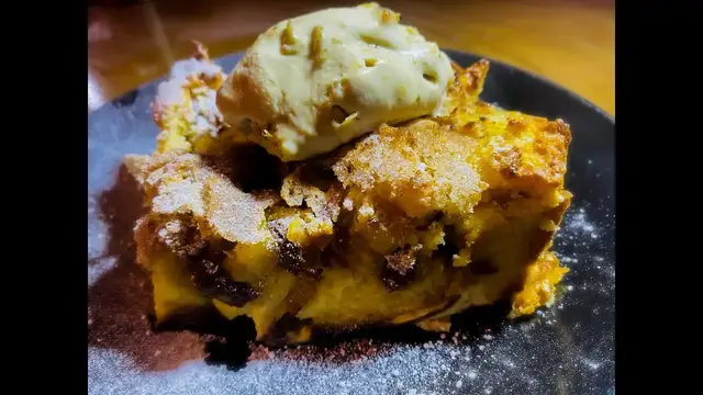 'Video thumbnail for Italian Bread and Butter Panettone Pudding'