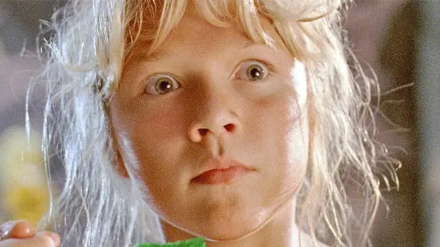 'Video thumbnail for We Rewatched The Jurassic Park Trilogy And It's Completely Different Now'
