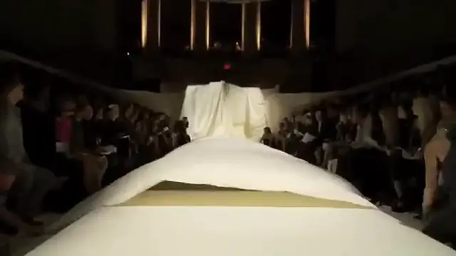 'Video thumbnail for Y2K Cynthia Rowley New York Fashion Show'