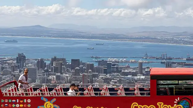 'Video thumbnail for South Africa: Cape Town best city in the world'